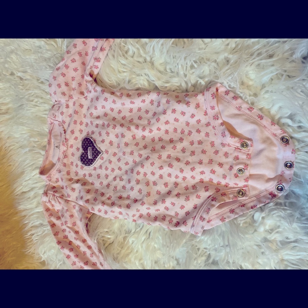Carters 6 months body suit!